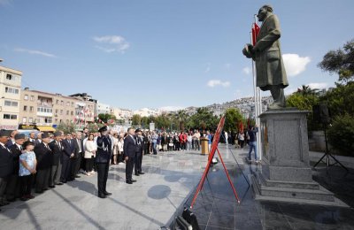 Bayraklı’da 19 Mayıs coşkusu